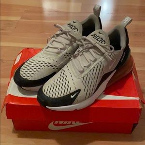 Nike Air Max 270